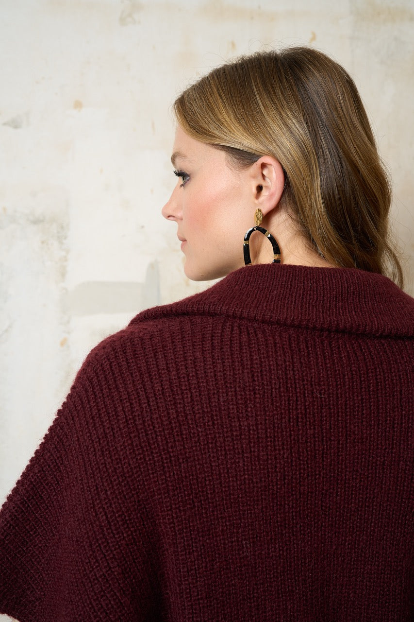 Ärmellose Strickjacke PERLA in Ecru