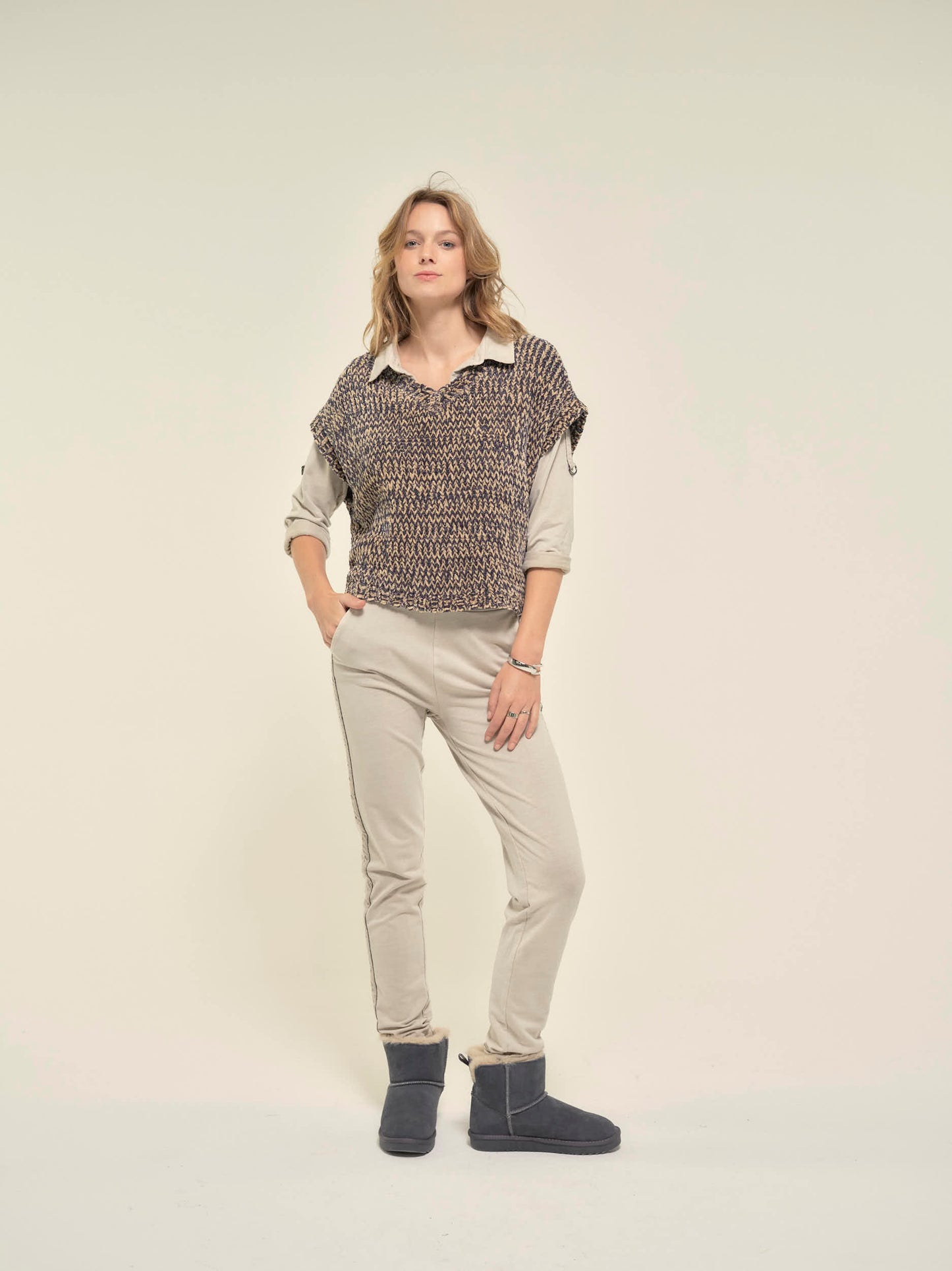 Ärmelloser Pullover aus Chenille-Garn
