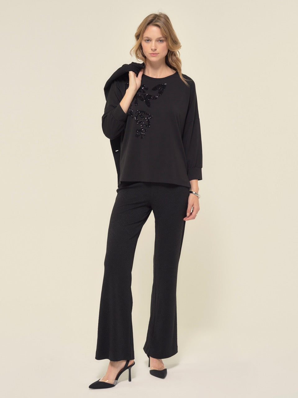 Top mit Paillettendetails