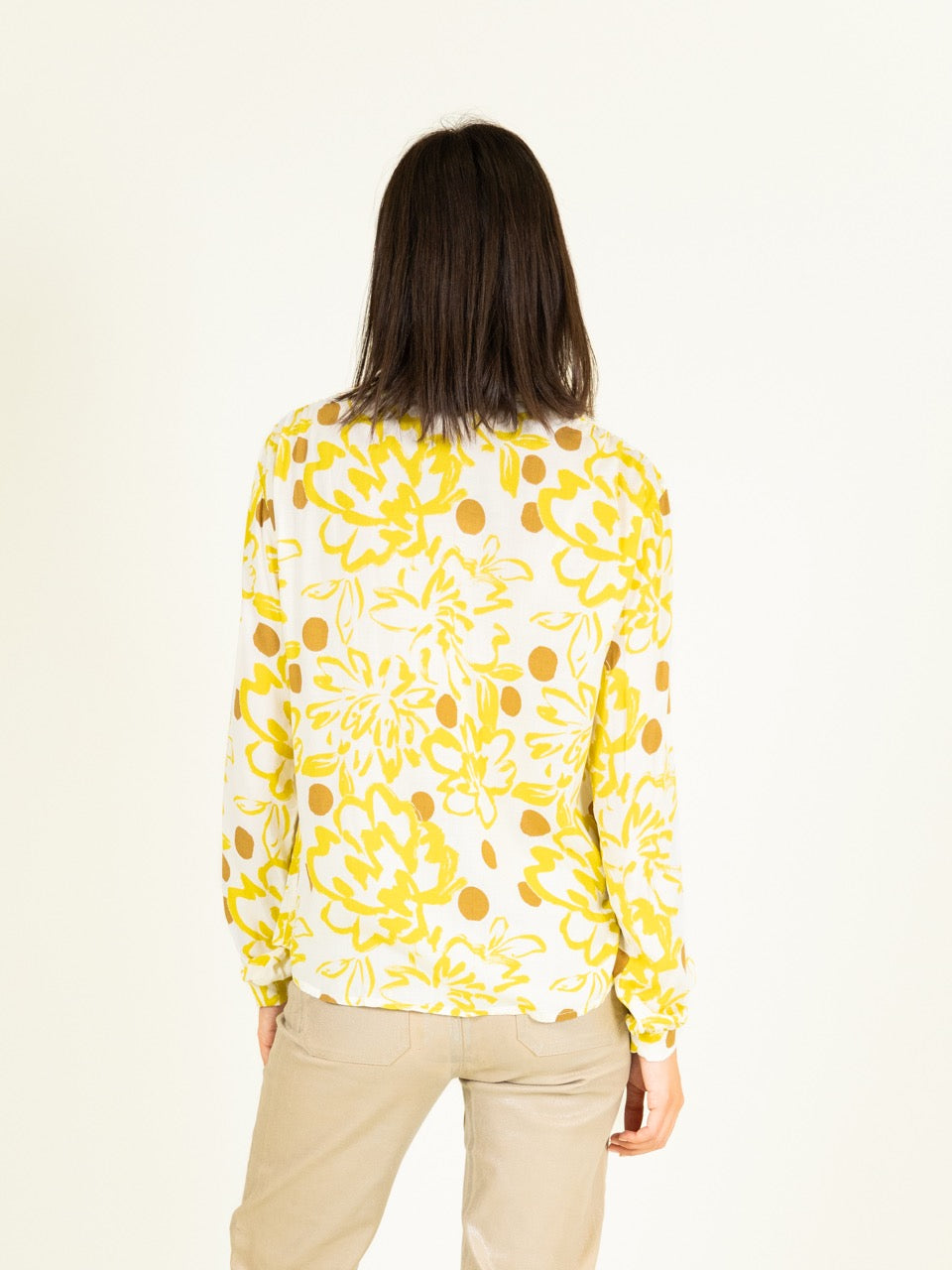 Bluse mit Punkten