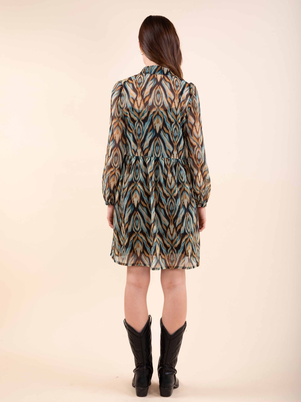 Bedrucktes Kleid mit Hemdkragen