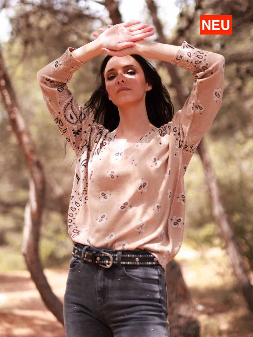 Pullover mit Bandana-Print