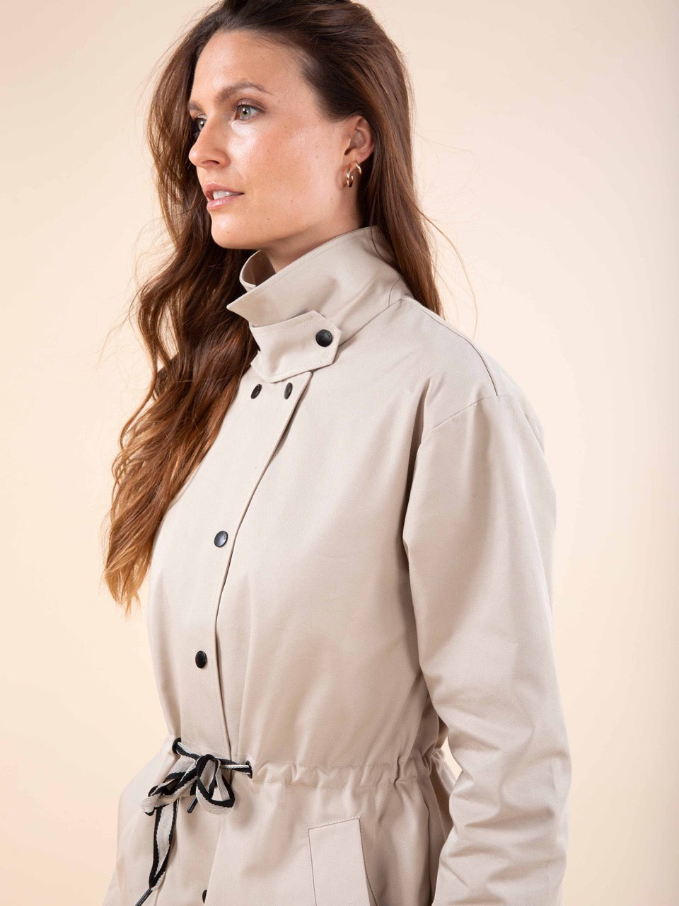 Kurzer Trenchcoat