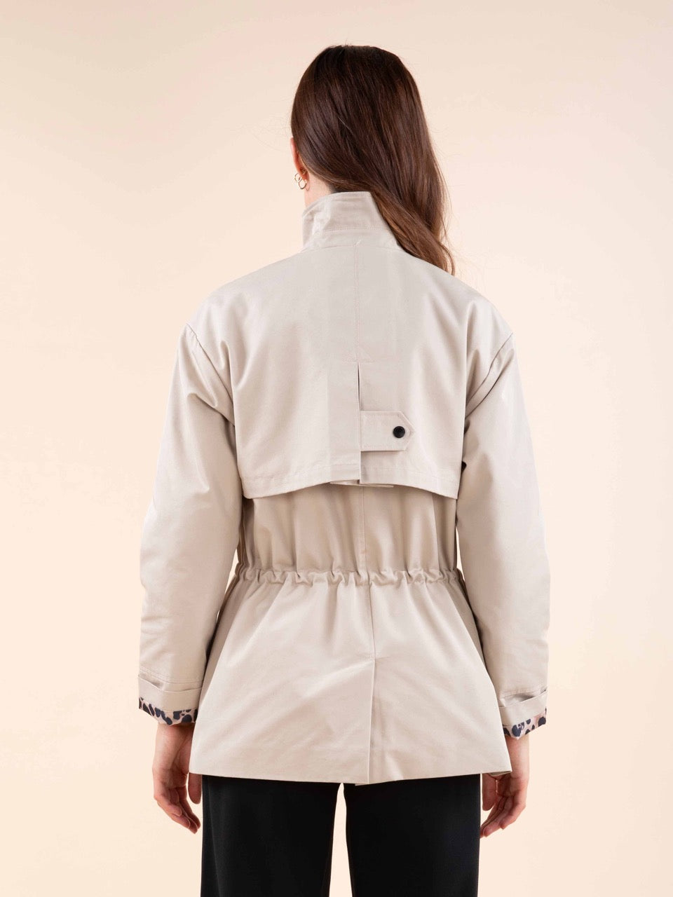 Kurzer Trenchcoat