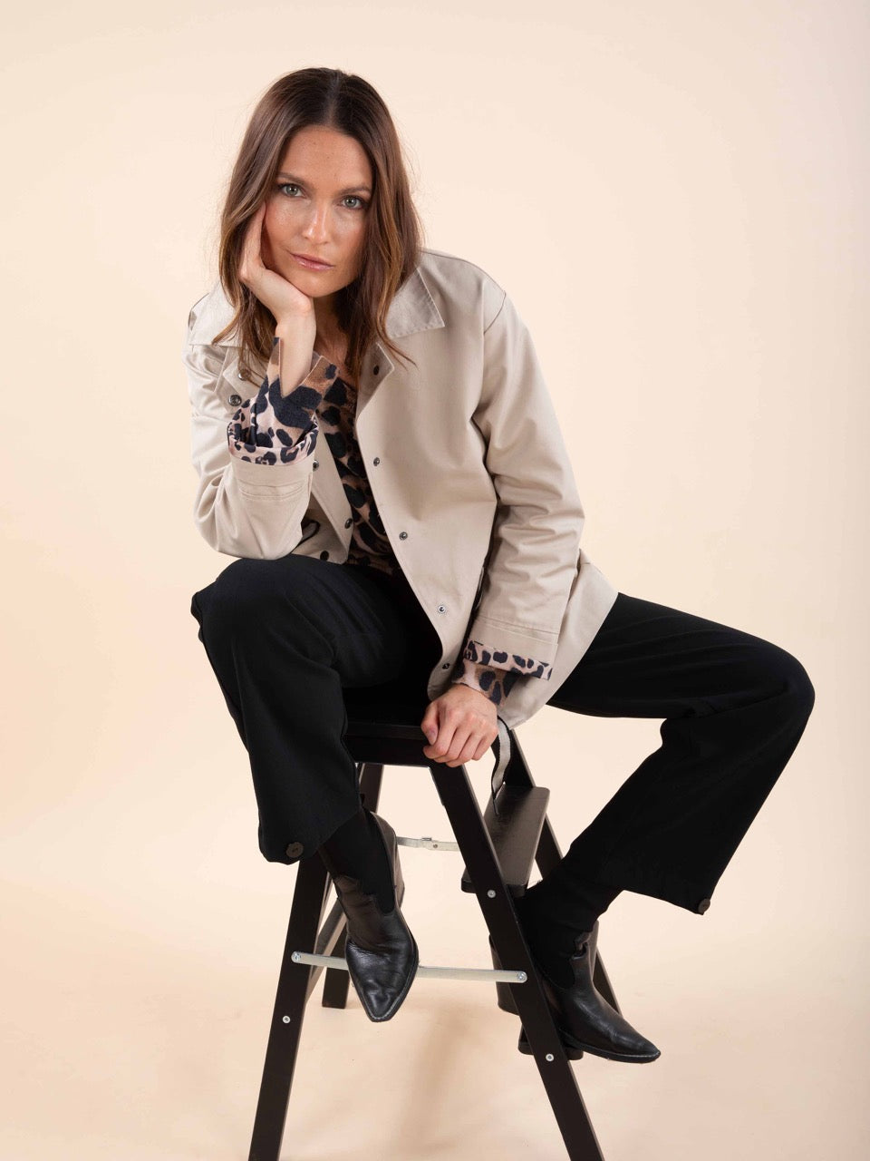 Kurzer Trenchcoat
