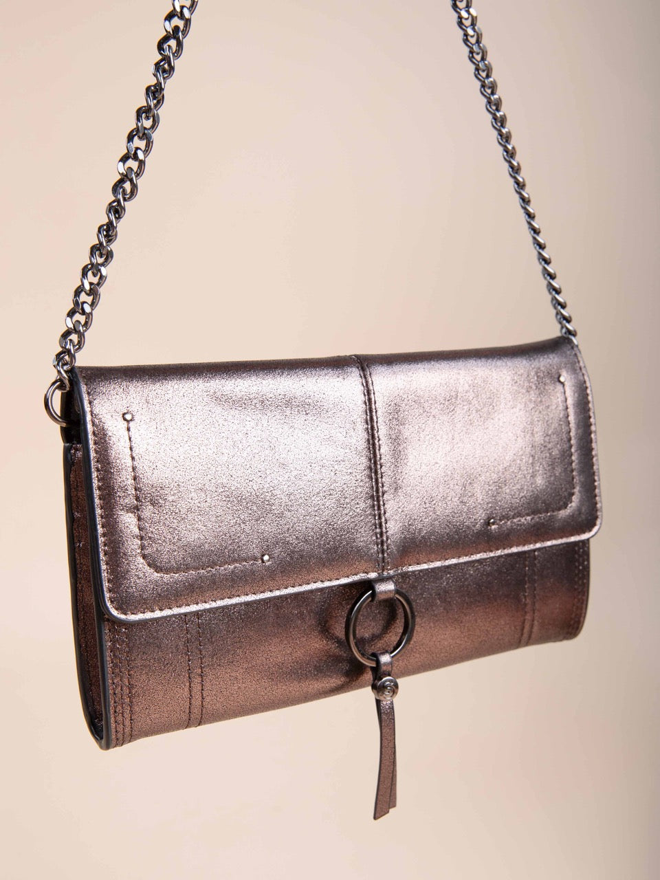 Handtasche mit Metallic-Effekt GABRIEL