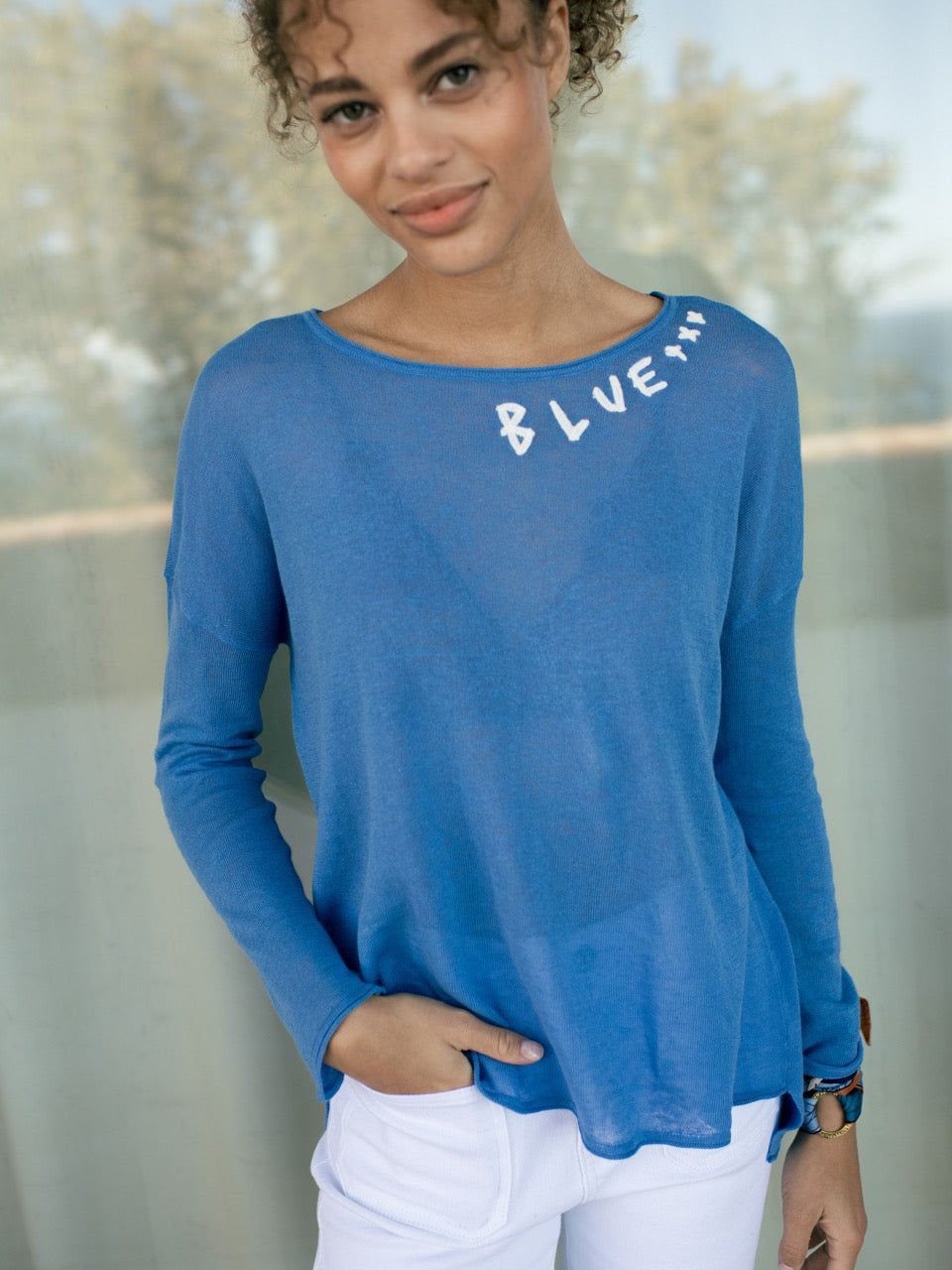 Bestickter Pullover