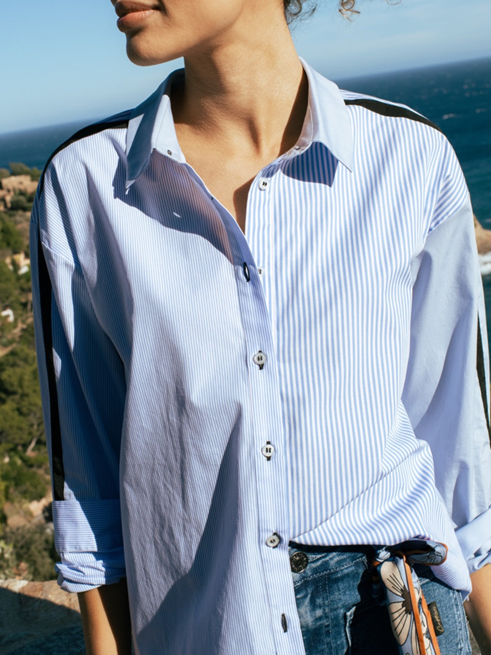 Bluse mit Streifenmix, blau