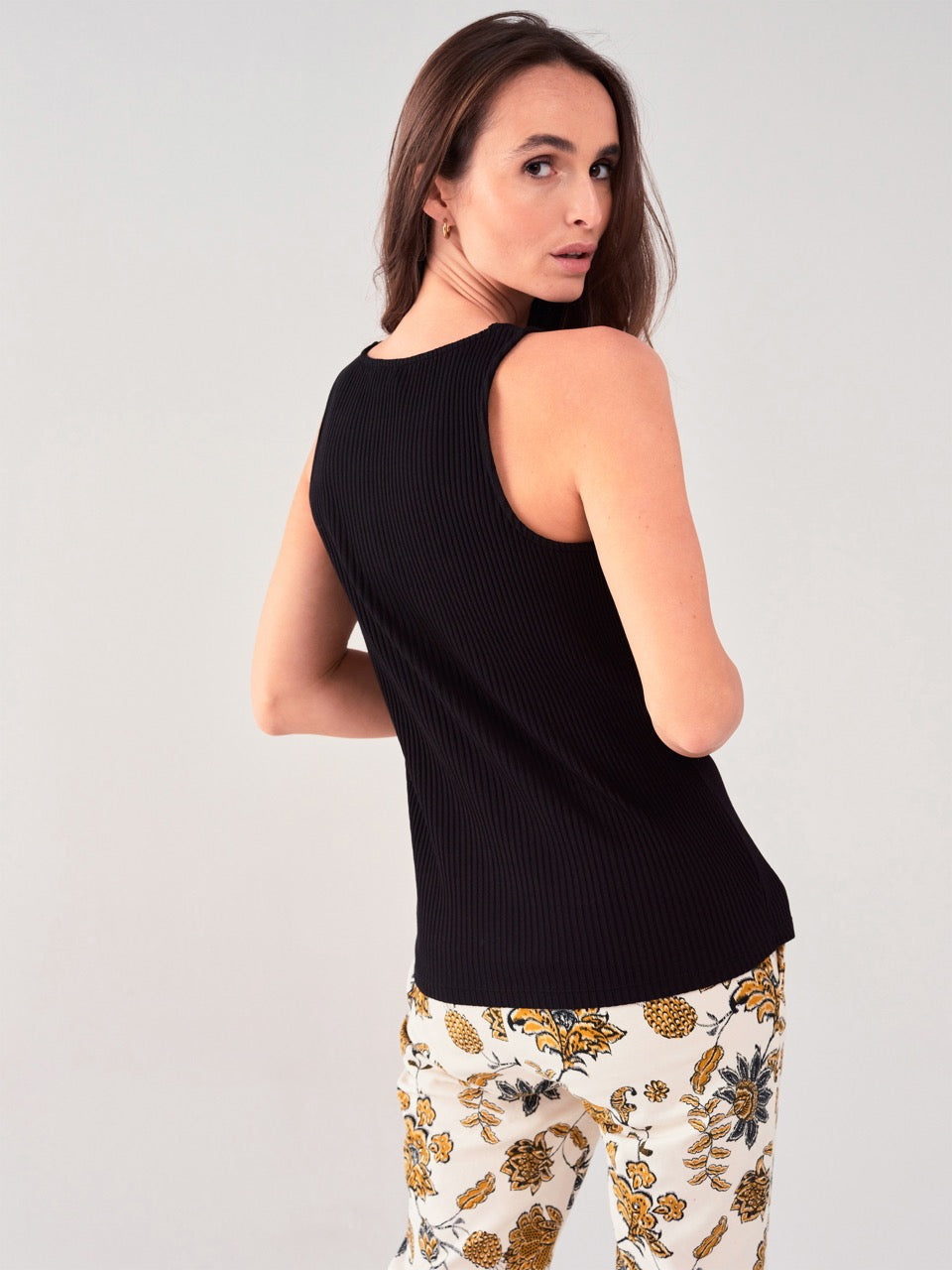Tanktop mit Ajourstickerei