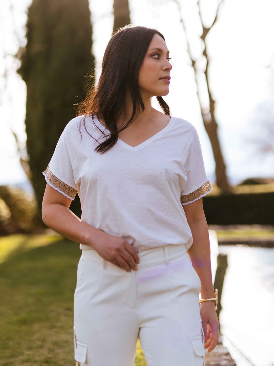 Verziertes T-Shirt in Weiß