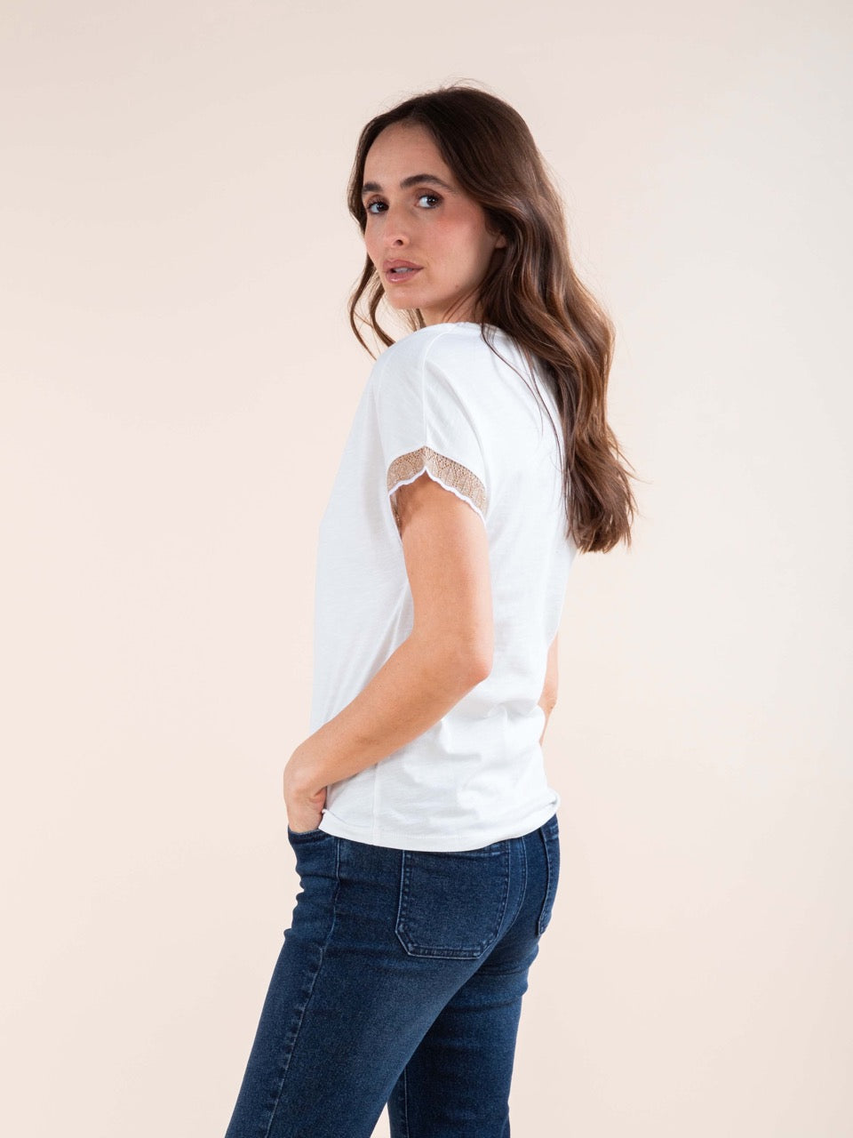 Verziertes T-Shirt in Weiß