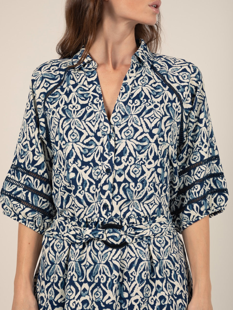 Kleid mit Puffärmeln