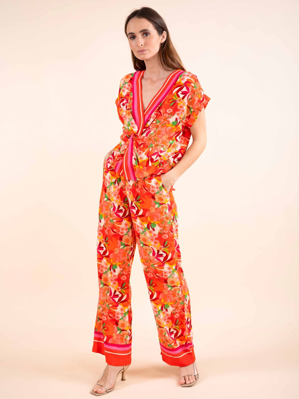 Fließende Hose mit Blumenprint