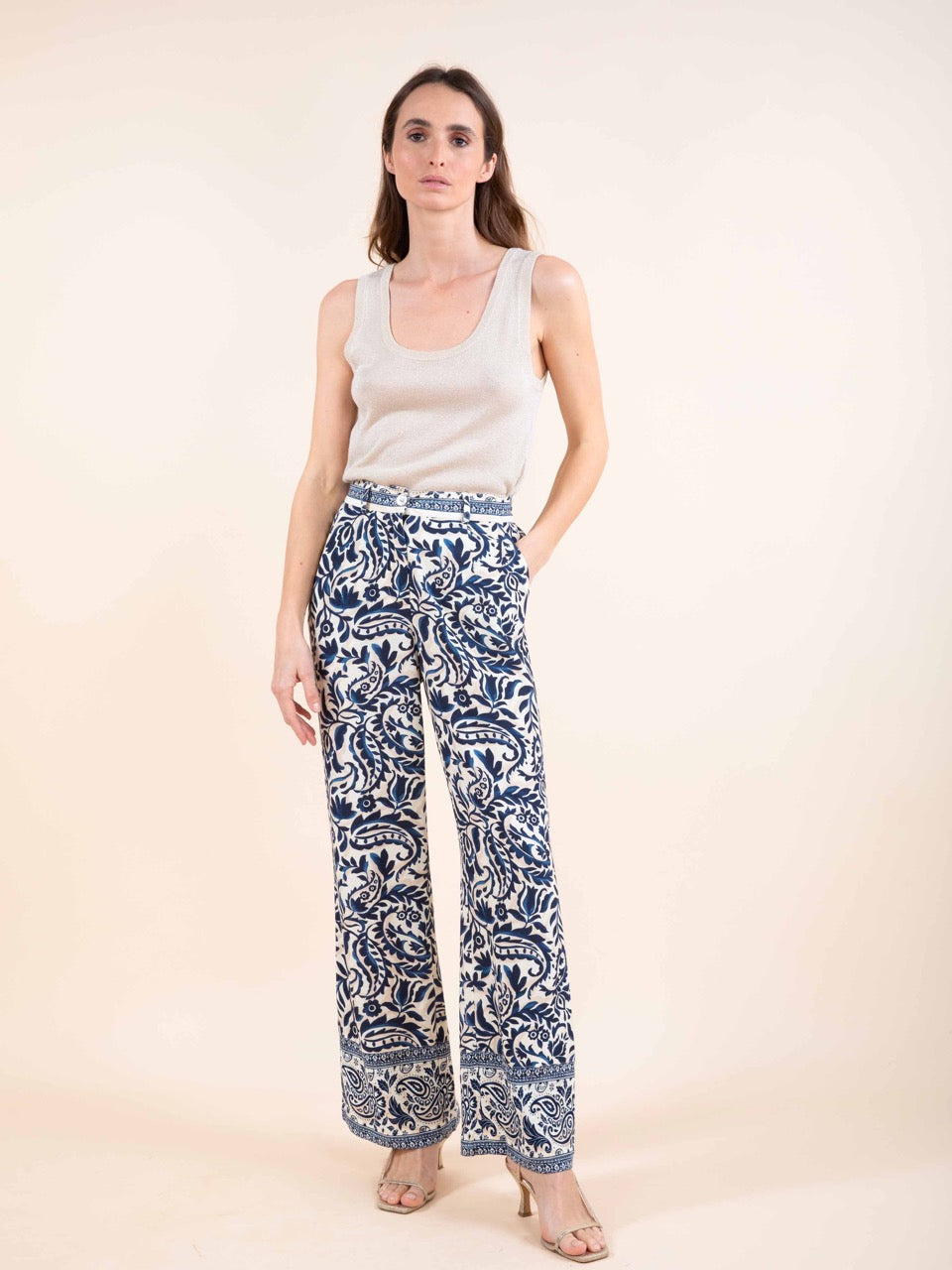 Fließende Hose mit Blumenprint