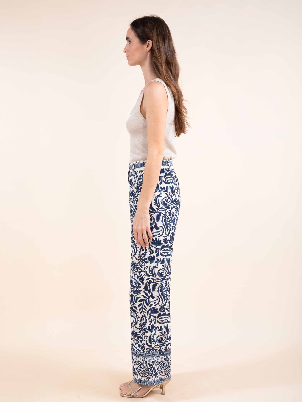 Fließende Hose mit Blumenprint