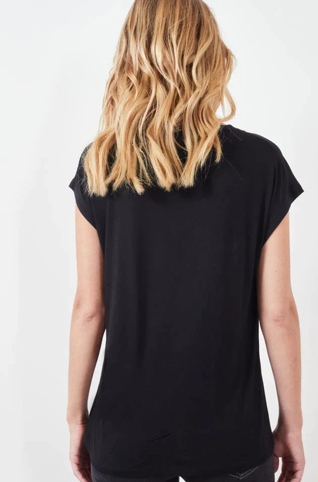 T-Shirt mit V-Ausschnitt JADE