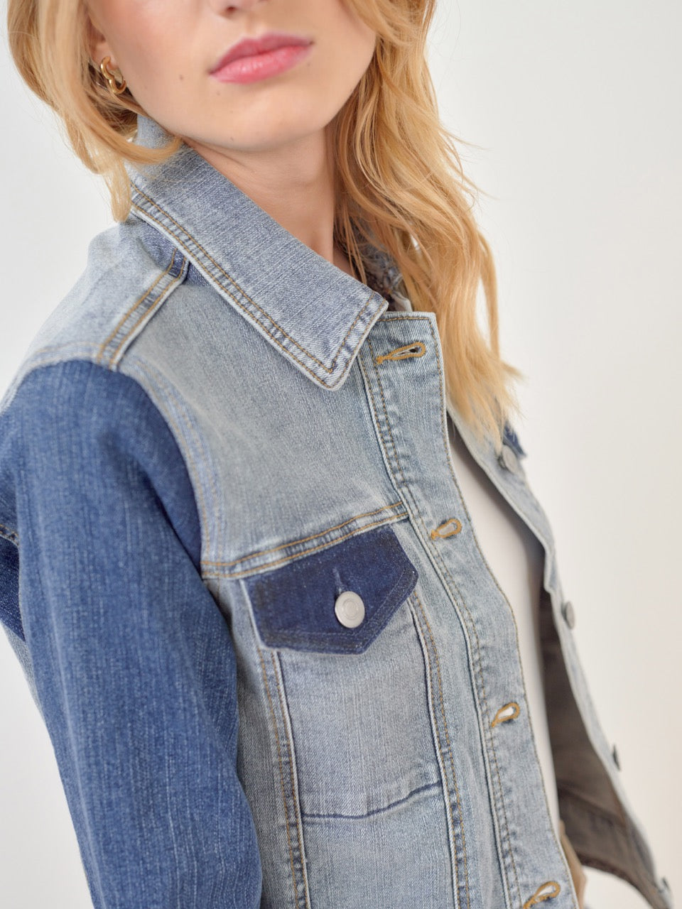 Jeansjacke Detail bedruckt