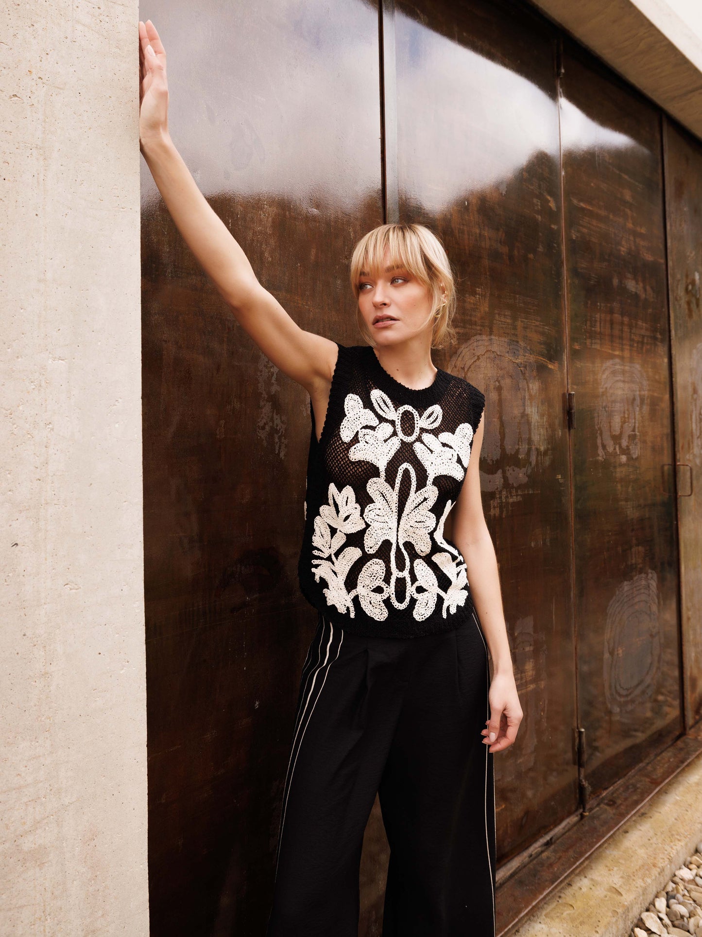 Zweifarbiges Makramee-Top