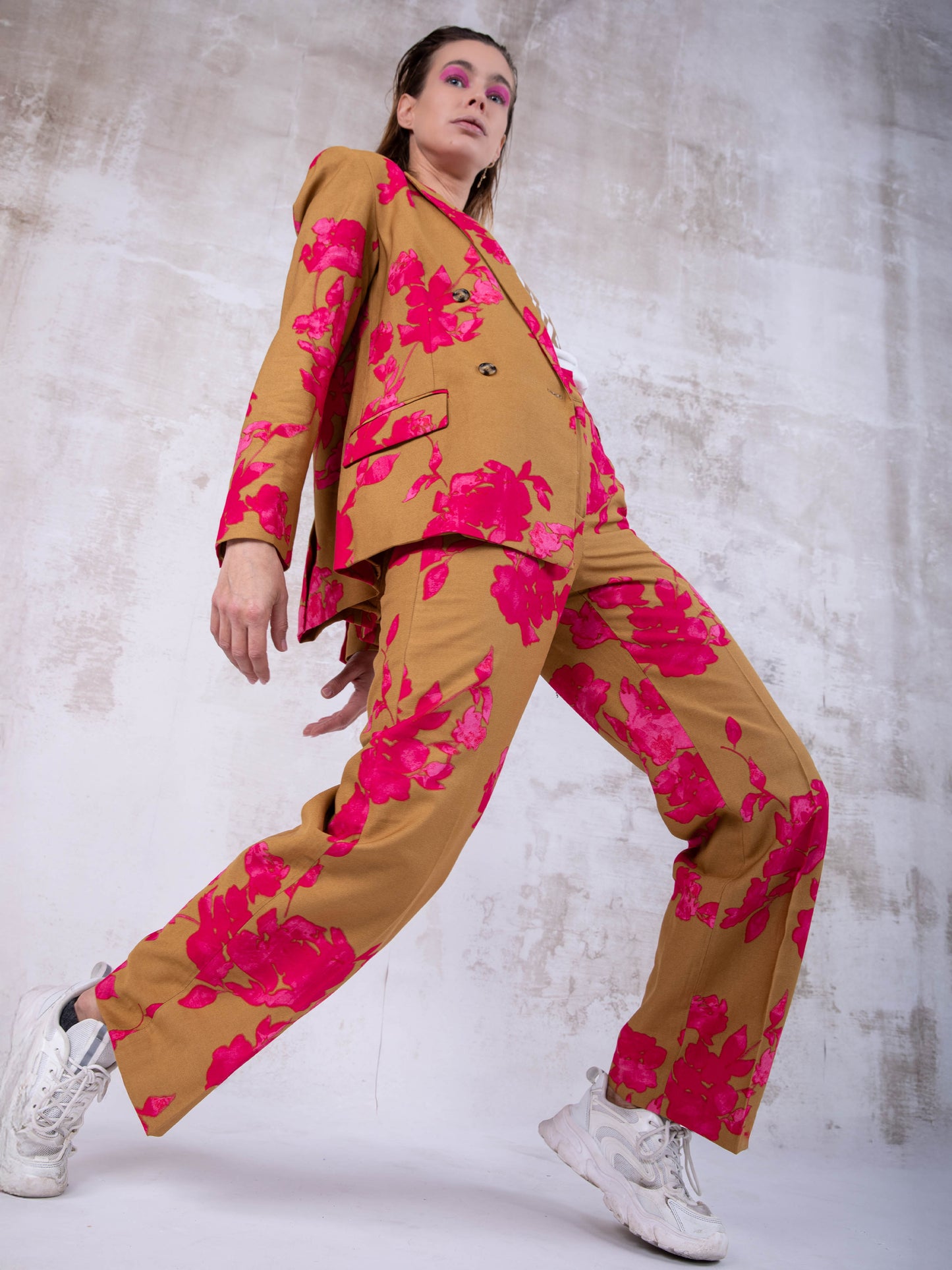 Gerade bedruckte Hose