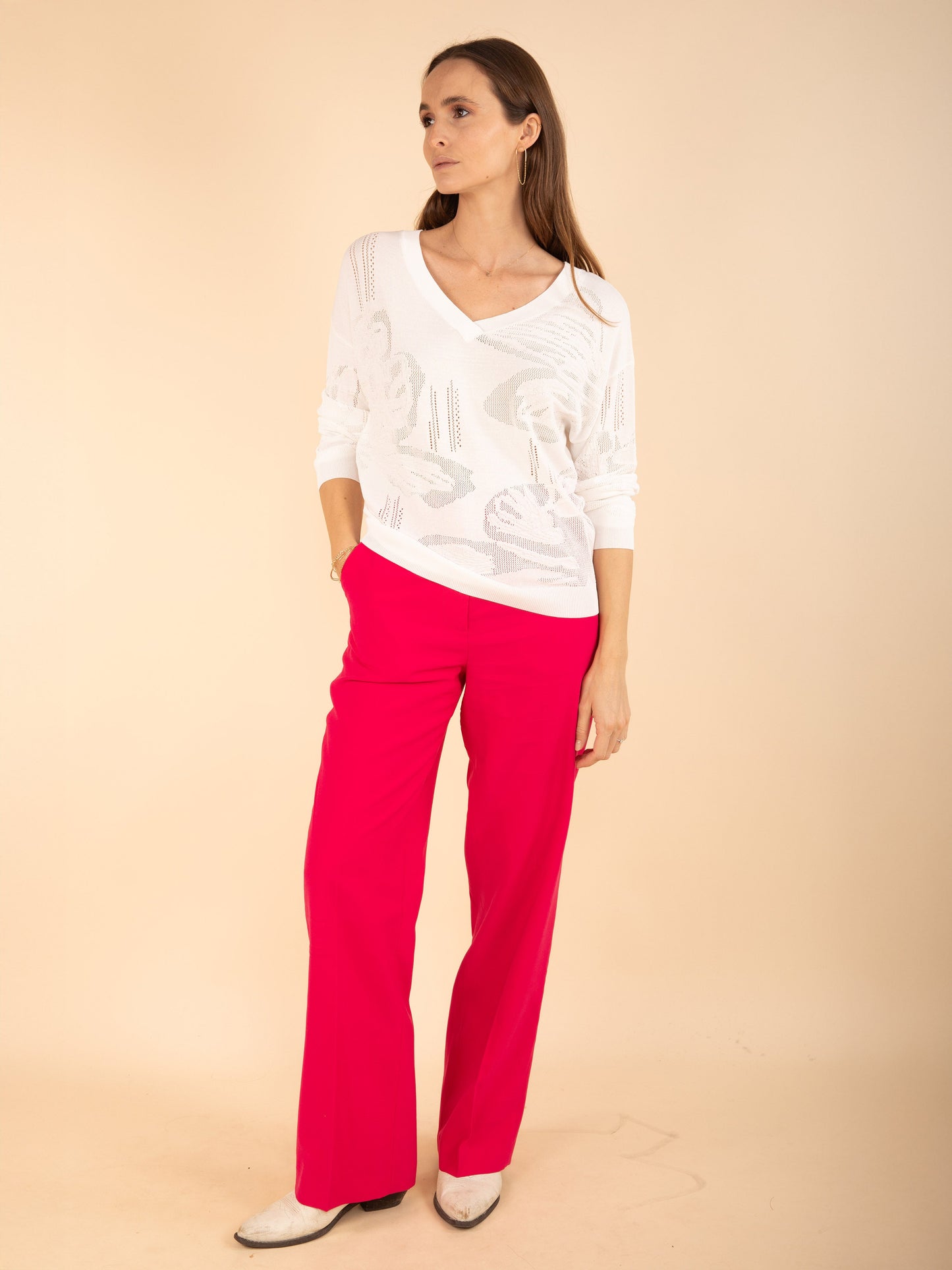 Pullover mit floralem Ajourmuster