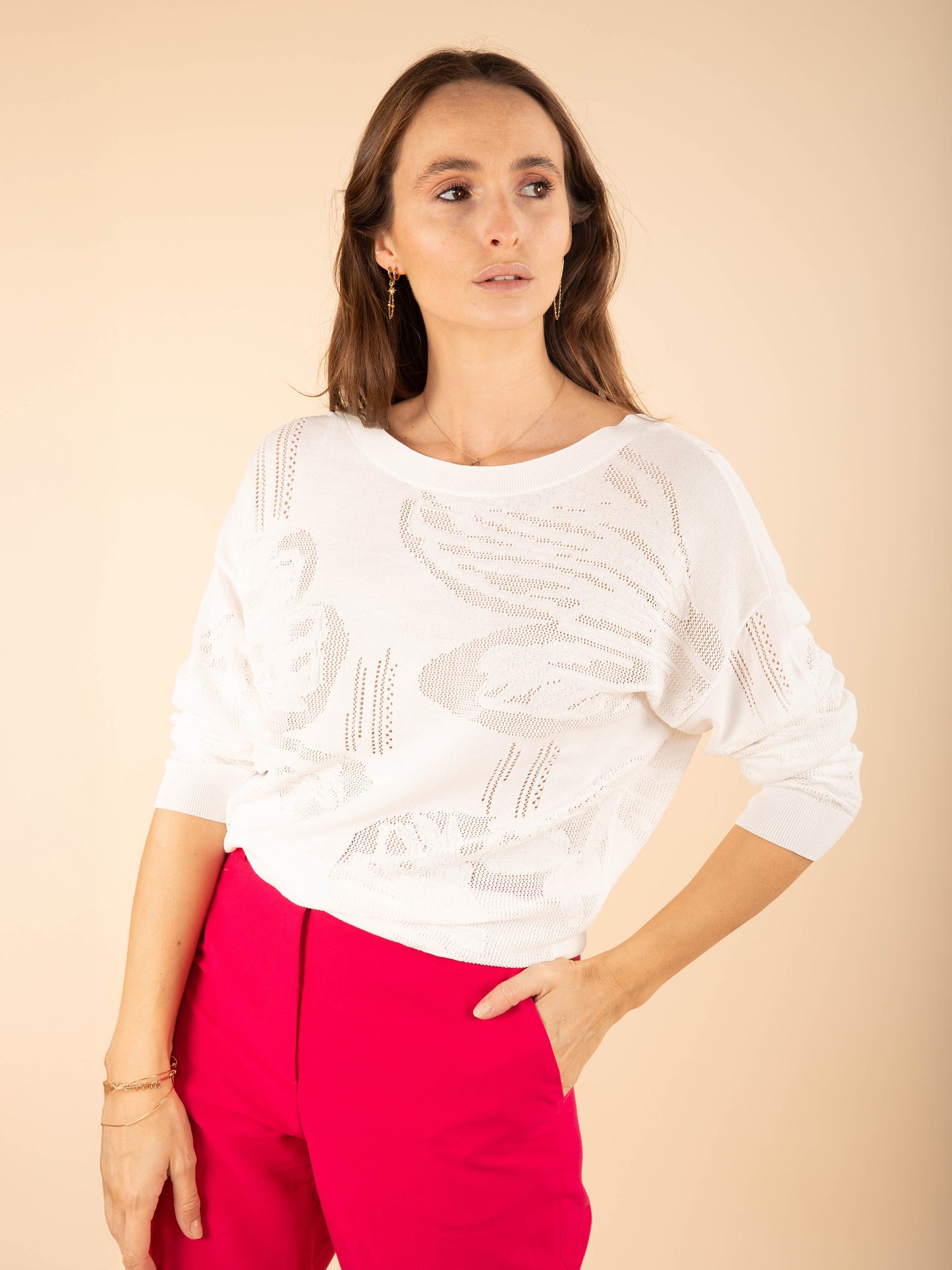 Pullover mit floralem Ajourmuster