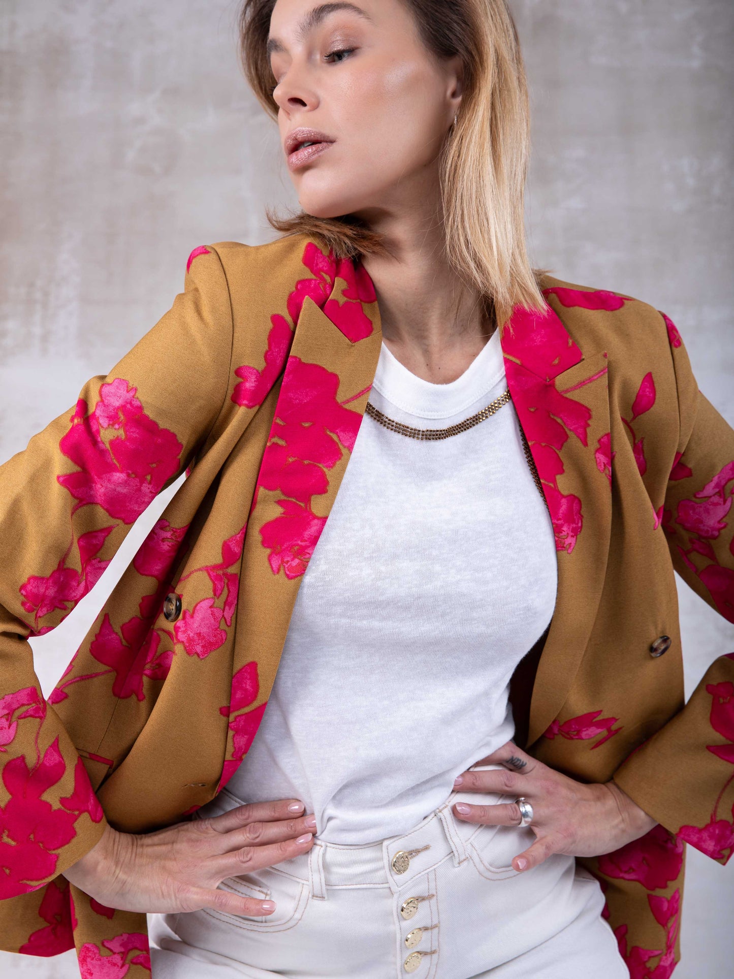 Tanktop mit Perlen in Weiß