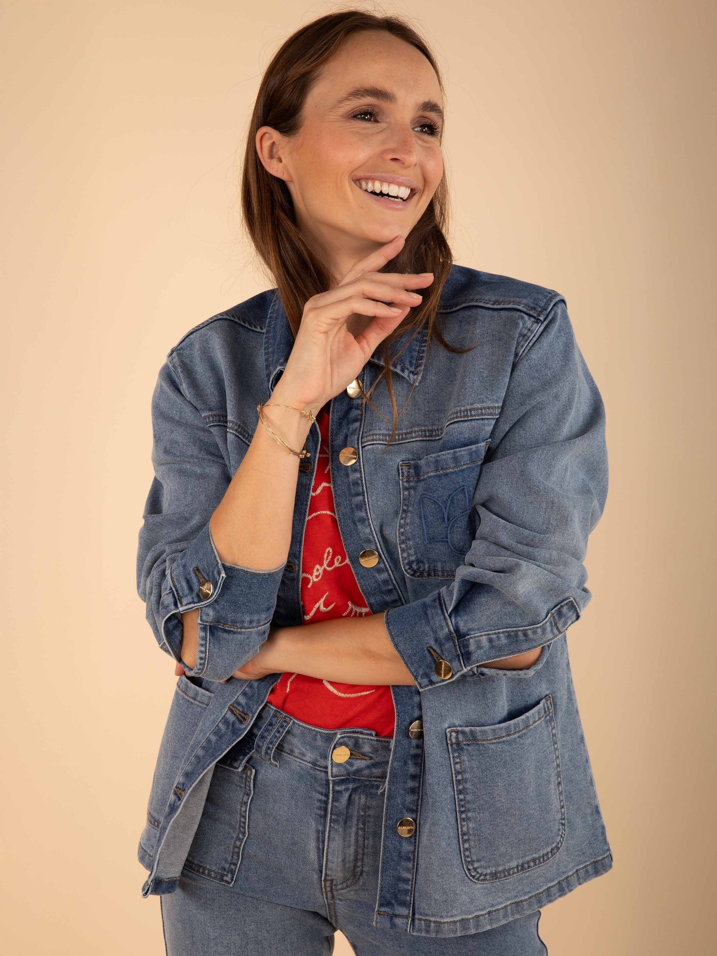 Jeansjacke mit Taschen