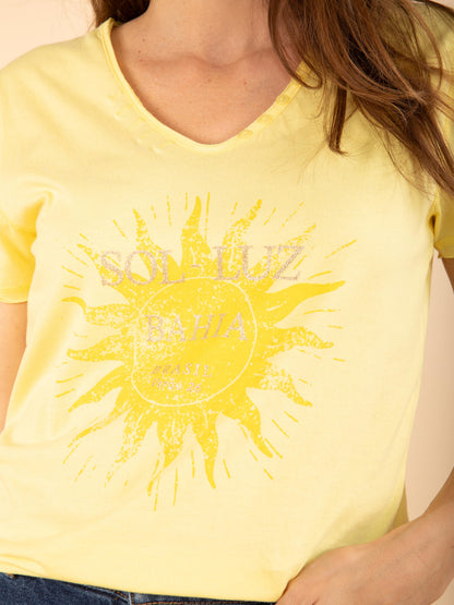 Glänzendes bedrucktes T-Shirt