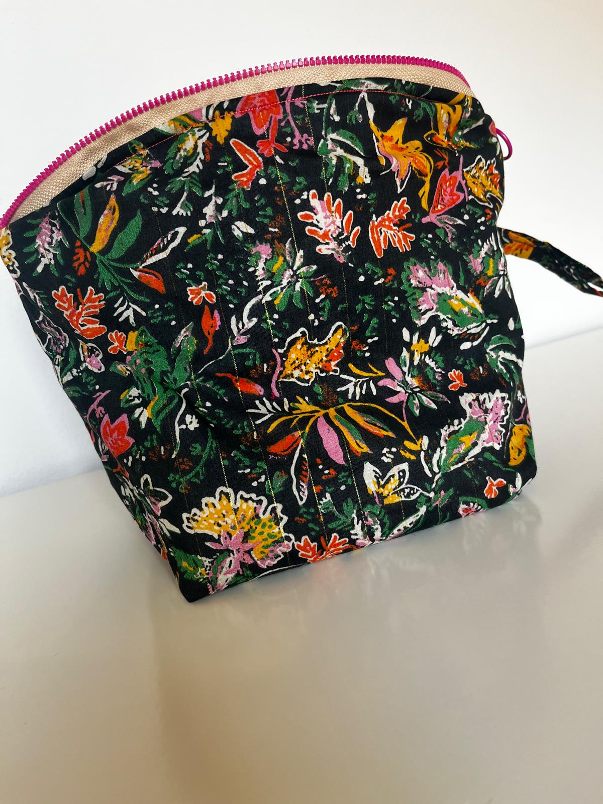 Kulturtasche Blumenwiese