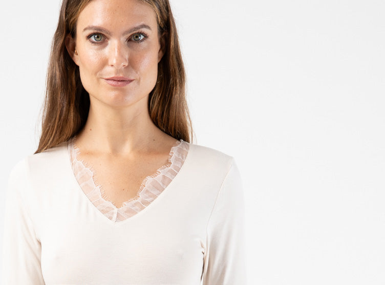 T-Shirt mit Spitze MONICA in Graubeige