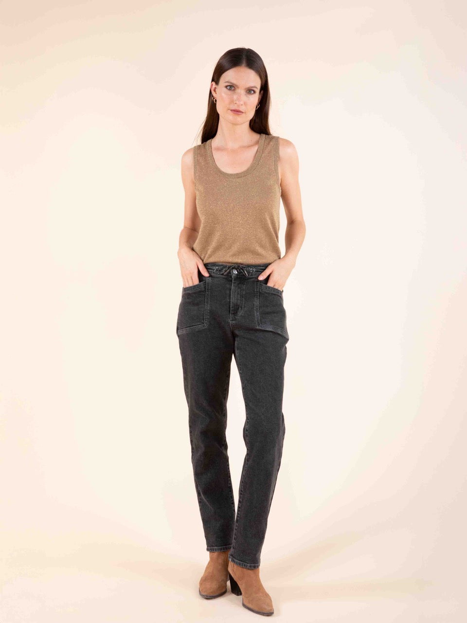 Jeans mit elastischem Bund