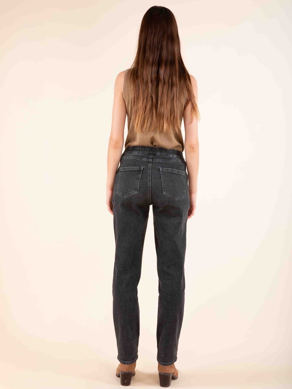 Jeans mit elastischem Bund