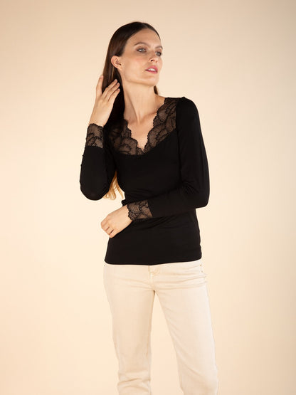 Top mit V-Ausschnitt und Spitze