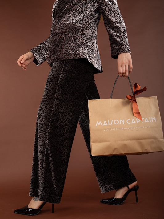 Gerade Hose aus bedrucktem Samt