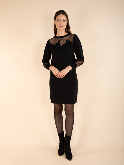 Spitzenpulloverkleid