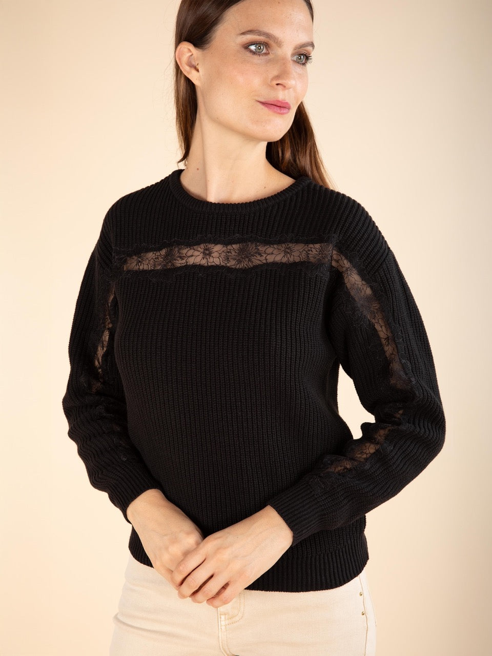 Spitzenpullover mit Rippstrick