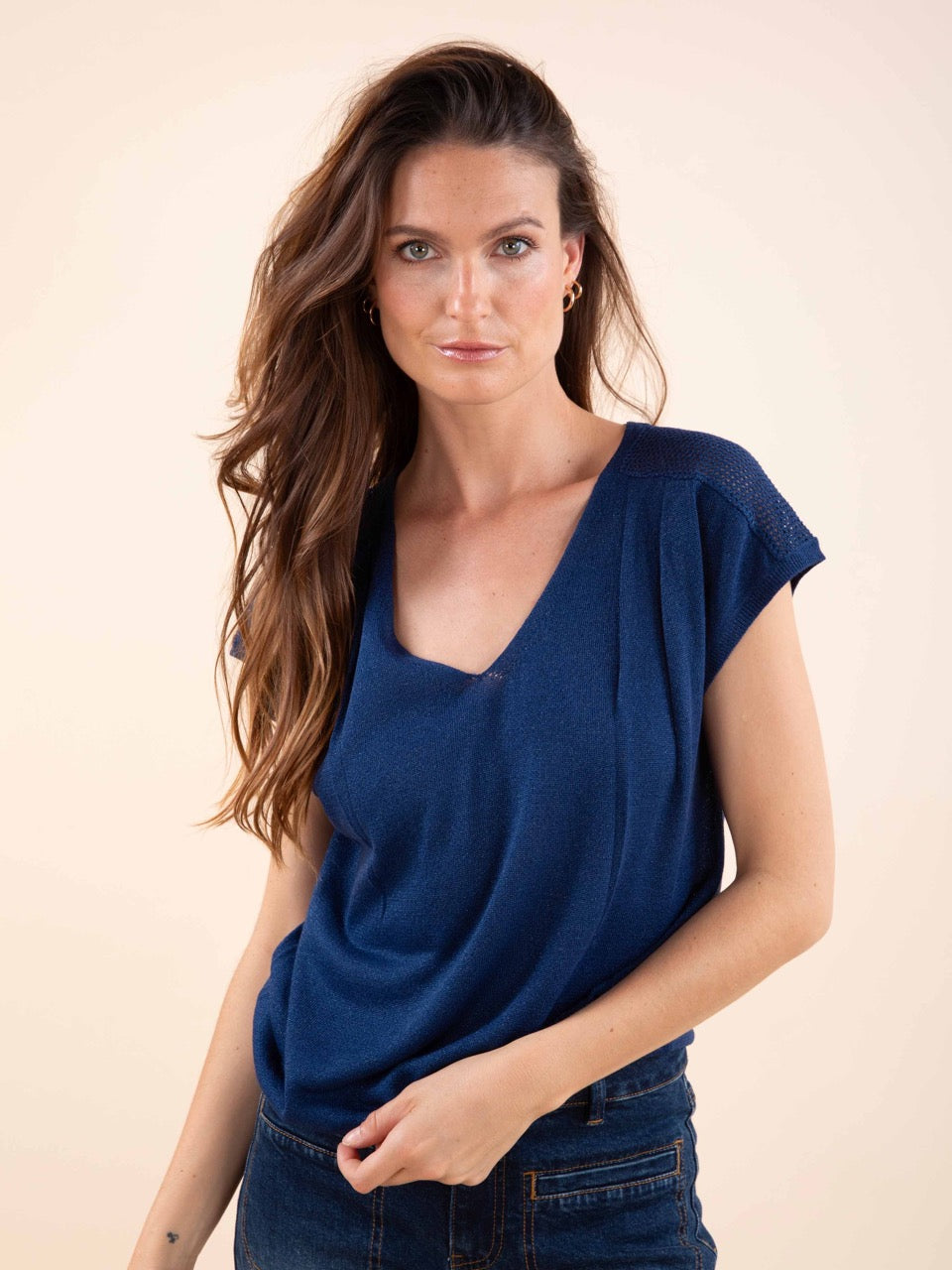 Kurzärmeliger Lurex-Pullover in Tinte
