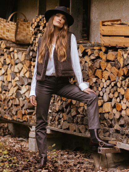 Glänzende Hose – KATE in Marone