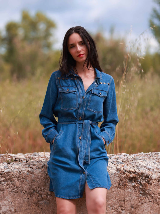 Jeanskleid mit Nieten