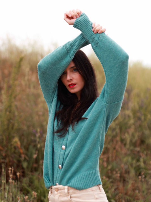 Reverso-Strickjacke aus Mischwolle in Graugrün