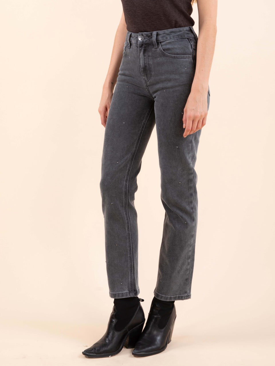Gerade Jeans mit Nieten - KATE in Denimgrau