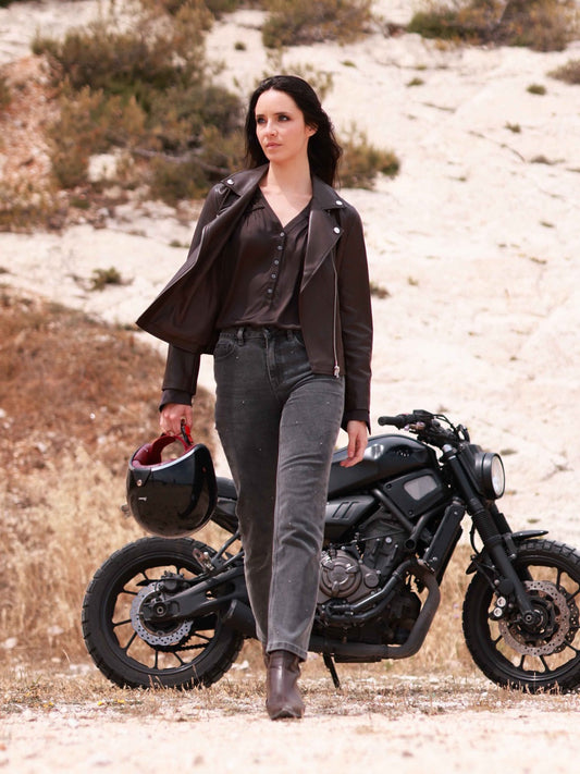 Gerade Jeans mit Nieten - KATE in Denimgrau