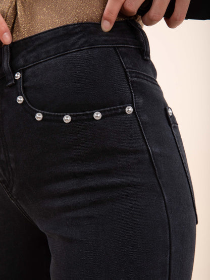 Schlagjeans mit Nieten - JANE