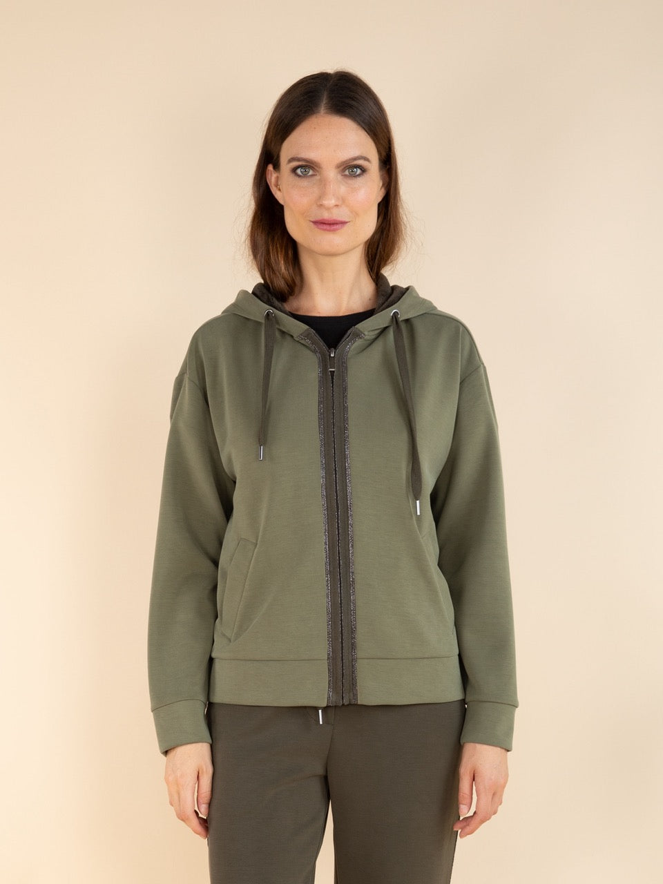 Lässige Jacke mit Kapuze