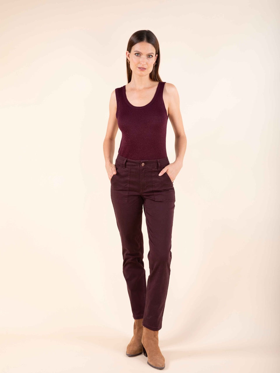 Gerade Hose in Aubergine