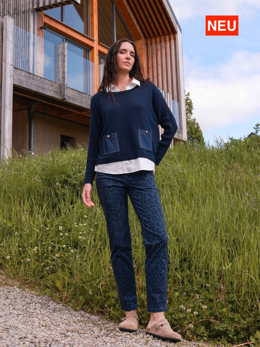 Gerade Hose in Indigo mit Leopardenmuster