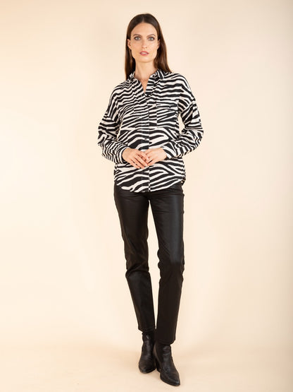 Bluse mit Zebradruck in Schwarz