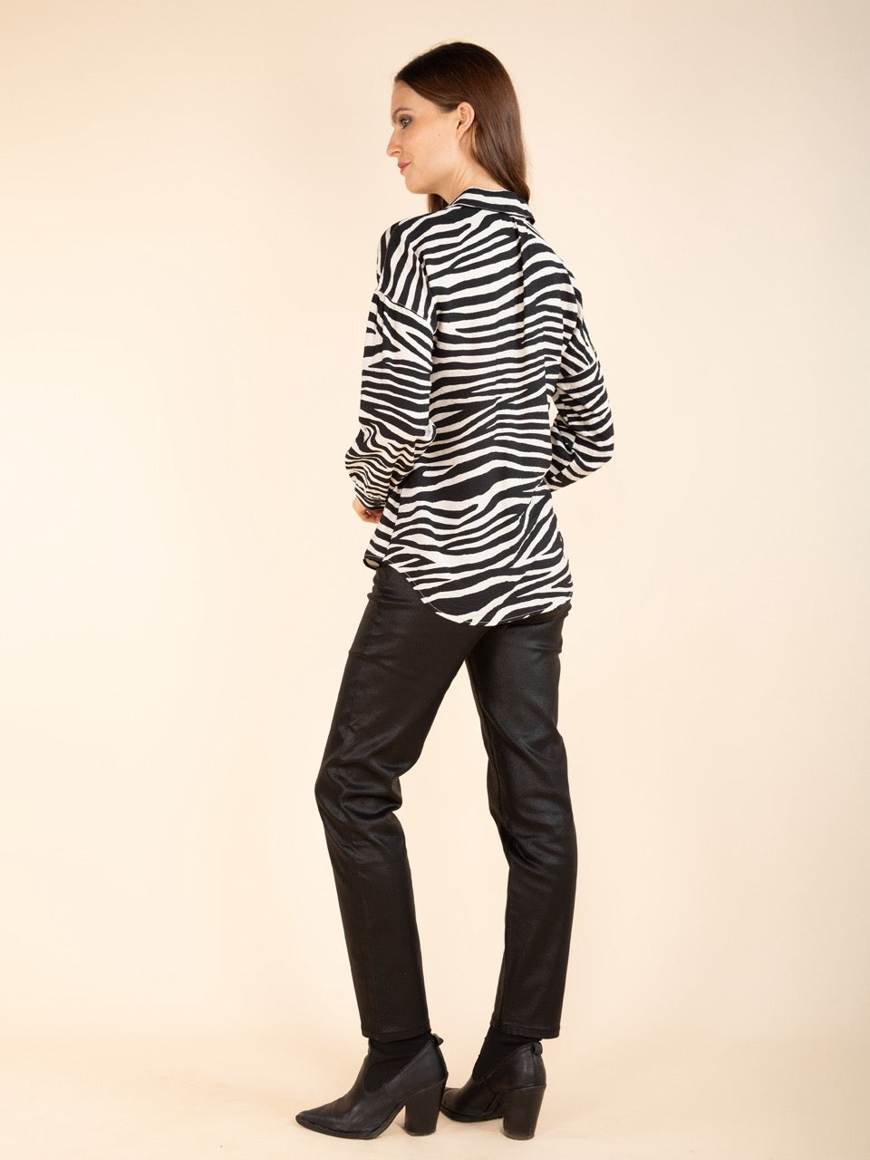 Bluse mit Zebradruck in Schwarz