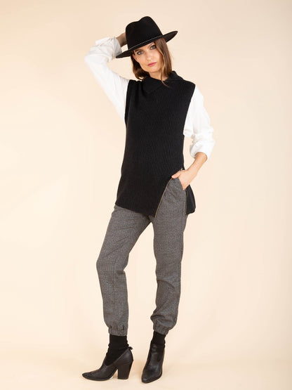 Ärmelloser Pullover mit Reißverschluss in Anthrazit
