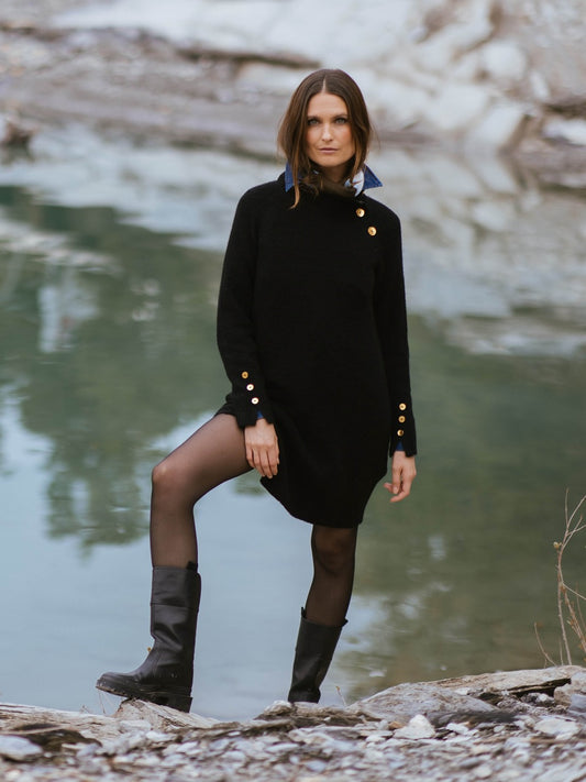 Geknöpftes Pulloverkleid